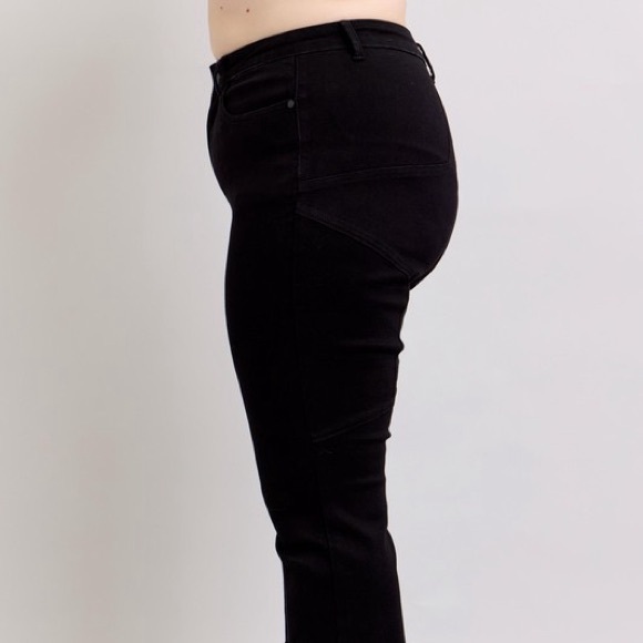 Judy Blue Full Size High Waist Star Seam Detail Flare Plus Size - Picture 12 of 13